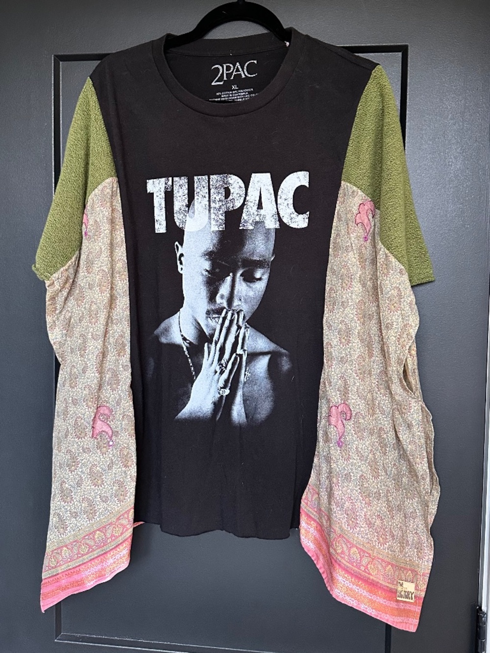 The Morgan Factory Upcycled Tupac Band Tee – Slit Kaftan Sleeves Free Size